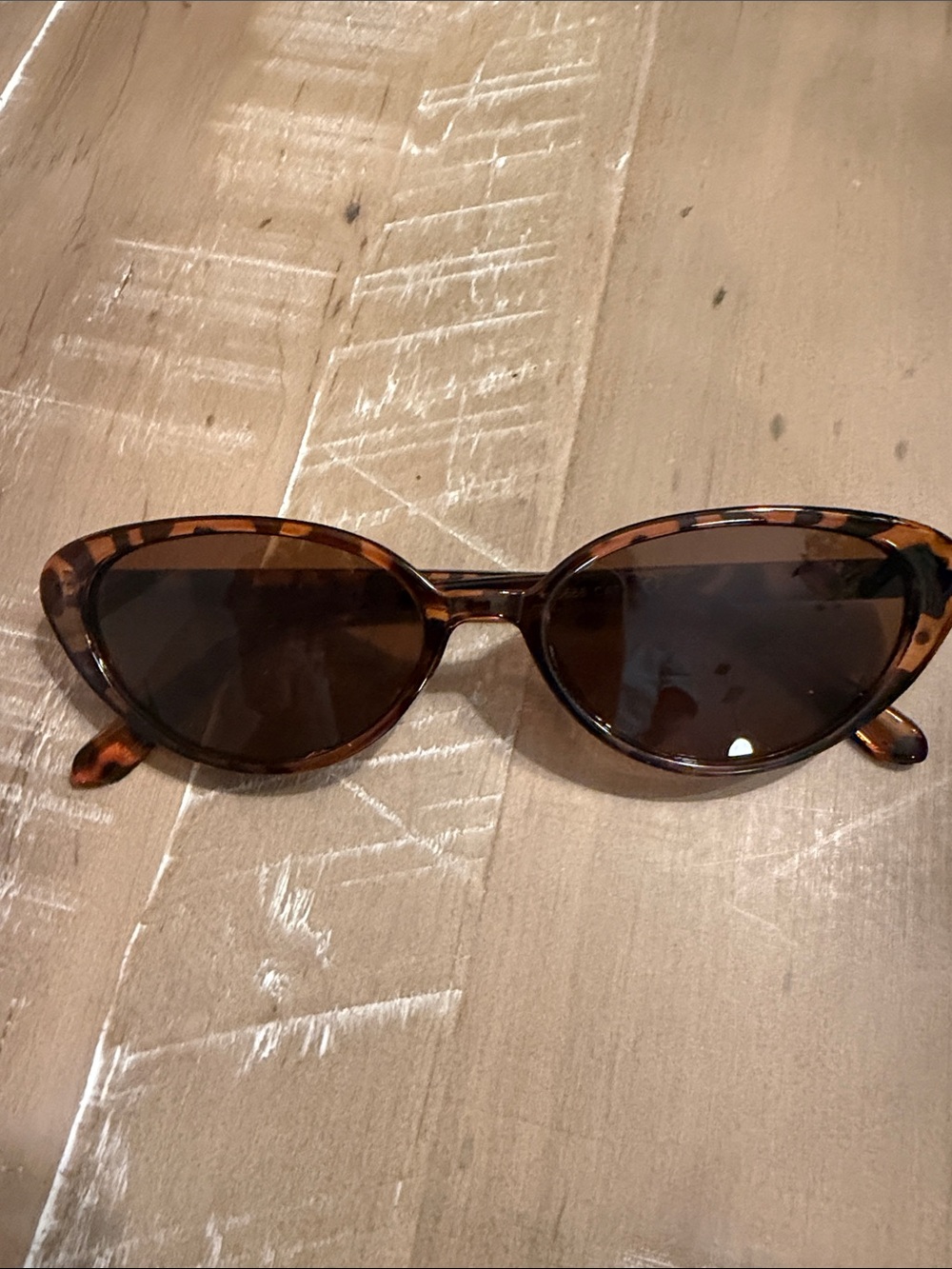 Old Navy Tortoiseshell Cat-Eye Sunglasses - Brown